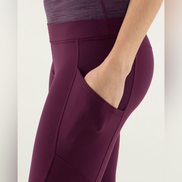 Lululemon En Route Crop size 4 
Plum / Wee Are From Space September Plum - Picture 5 of 16